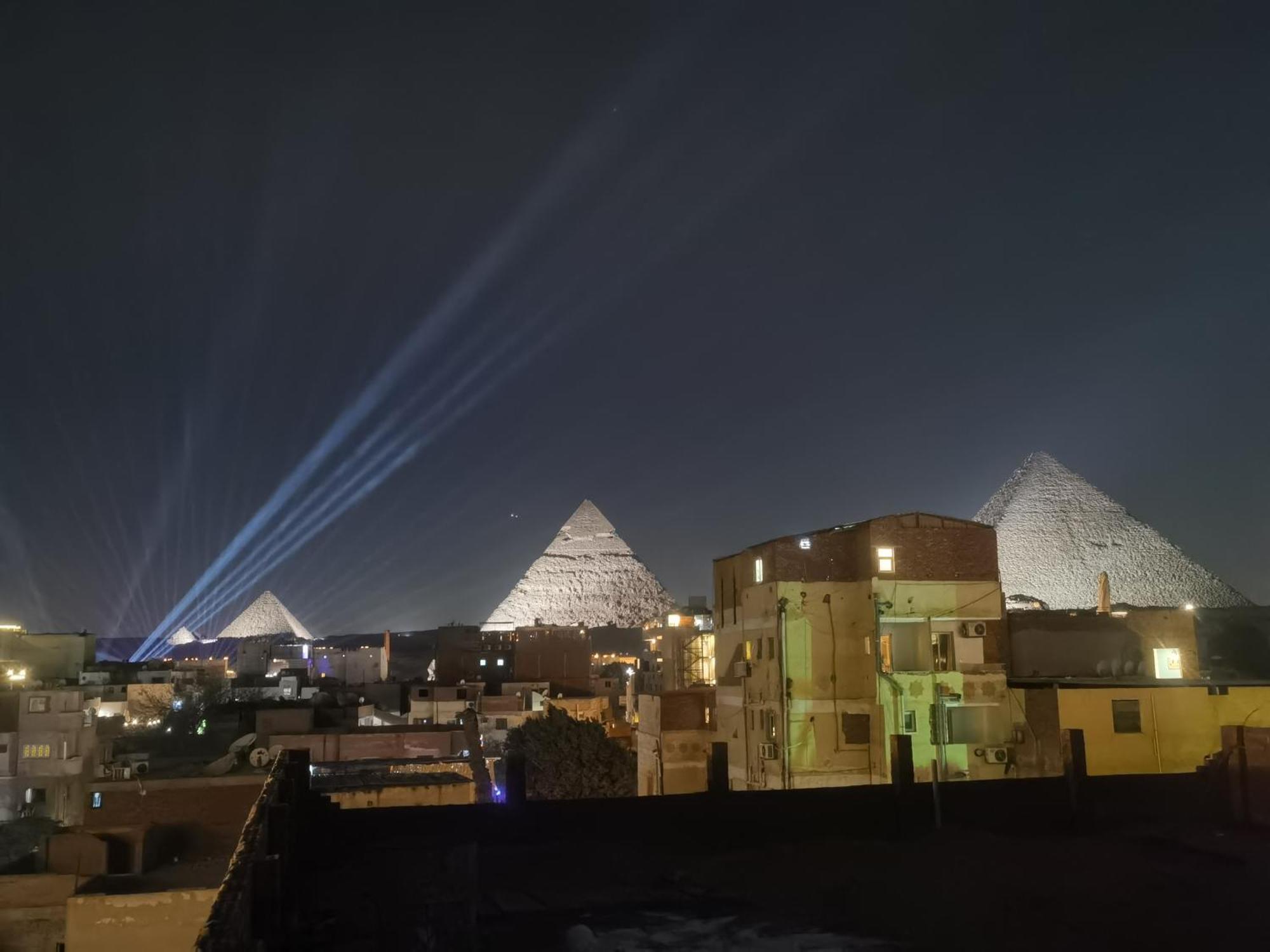 The View Pyramids Hotel Kafret el-Gabal Buitenkant foto