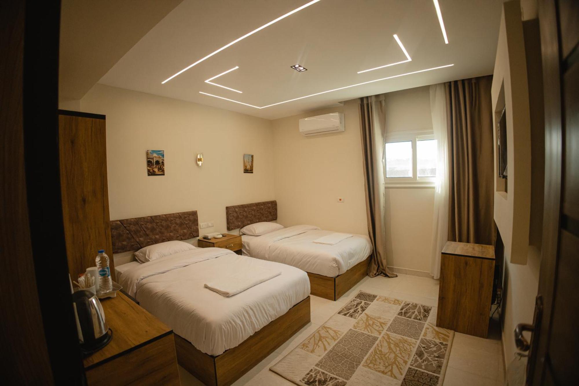 The View Pyramids Hotel Kafret el-Gabal Buitenkant foto